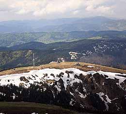 Blick über den Feldberggipfel nach Süden